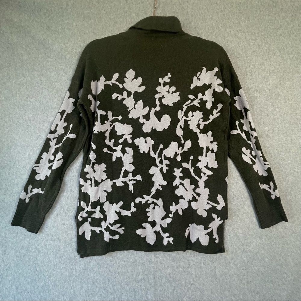 Lilla P Floral Cotton Modal Pullover Mock Neck Sweater Medium - Picture 2 of 9